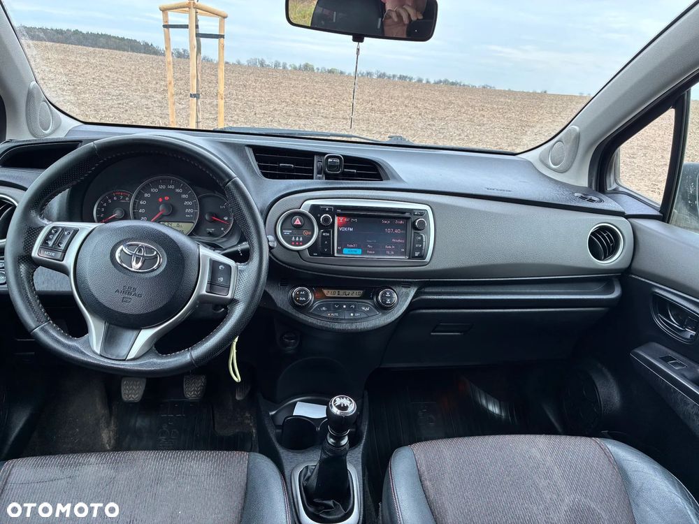 Toyota Yaris 1.33 Luna - 5