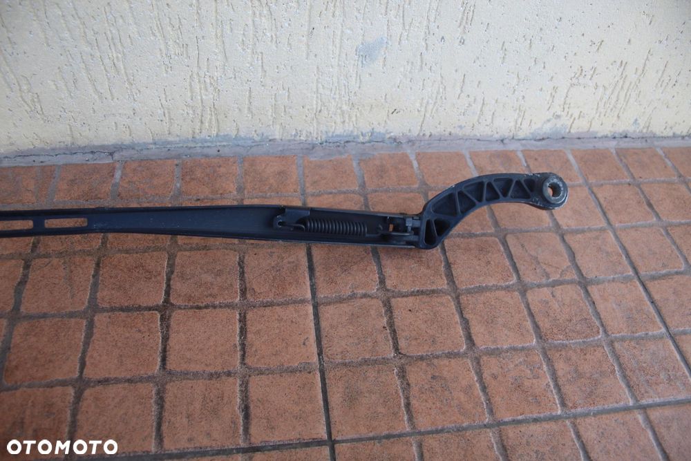 RAMIE WYCIERACZKI LEWE AUDI A4 B6 - 4