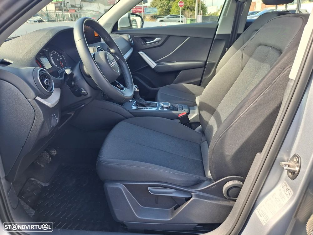 Audi Q2 35 TDI Advanced S tronic - 14