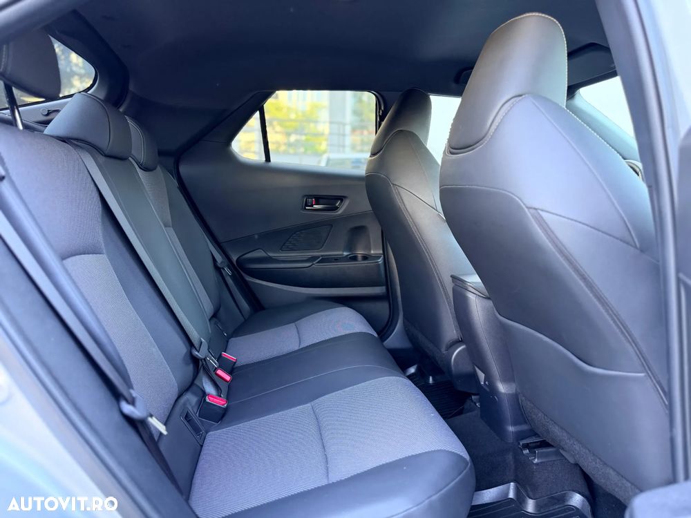 Toyota C-HR 2.0 HEV 197 CP 4x4 CVT Premiere Edition - 17