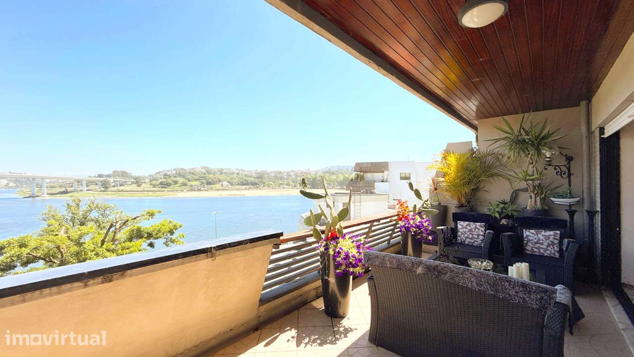 Duplex T5 com Vista Panorâmica sobre o Douro | 328m² - Varandas do Dou - Grande imagem: 2/55