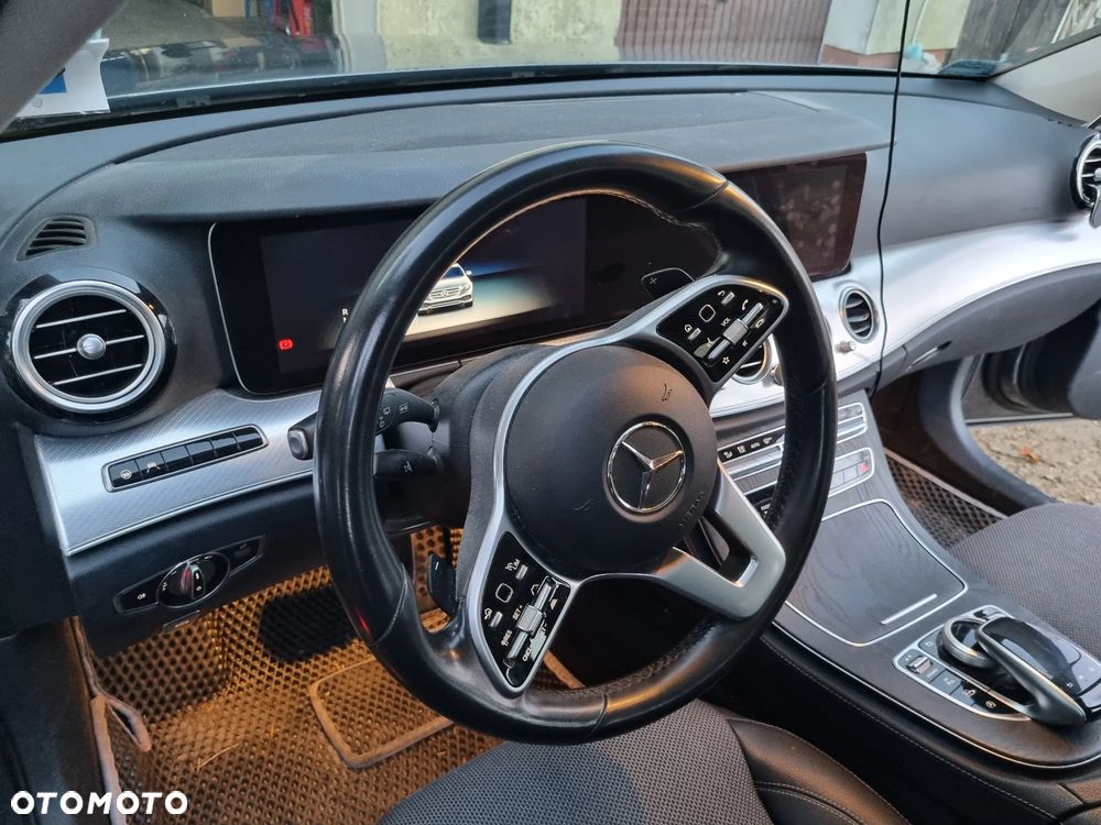 Mercedes-Benz Klasa E 220 d Business Edition 9G-TRONIC - 12