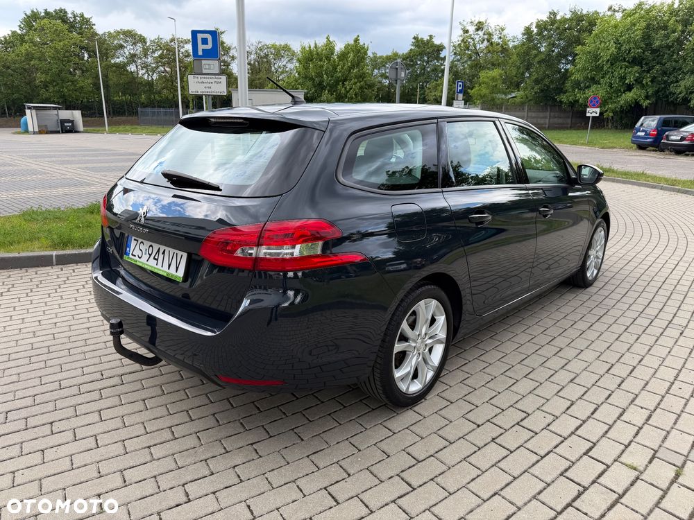 Peugeot 308 1.5 BlueHDi Allure S&S EAT6 - 29