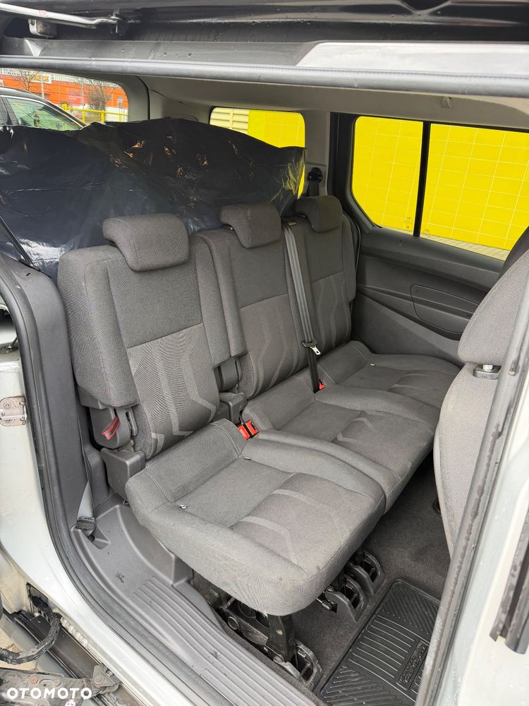 Ford Tourneo Connect 1.5 TDCi Start-Stop Titanium - 16