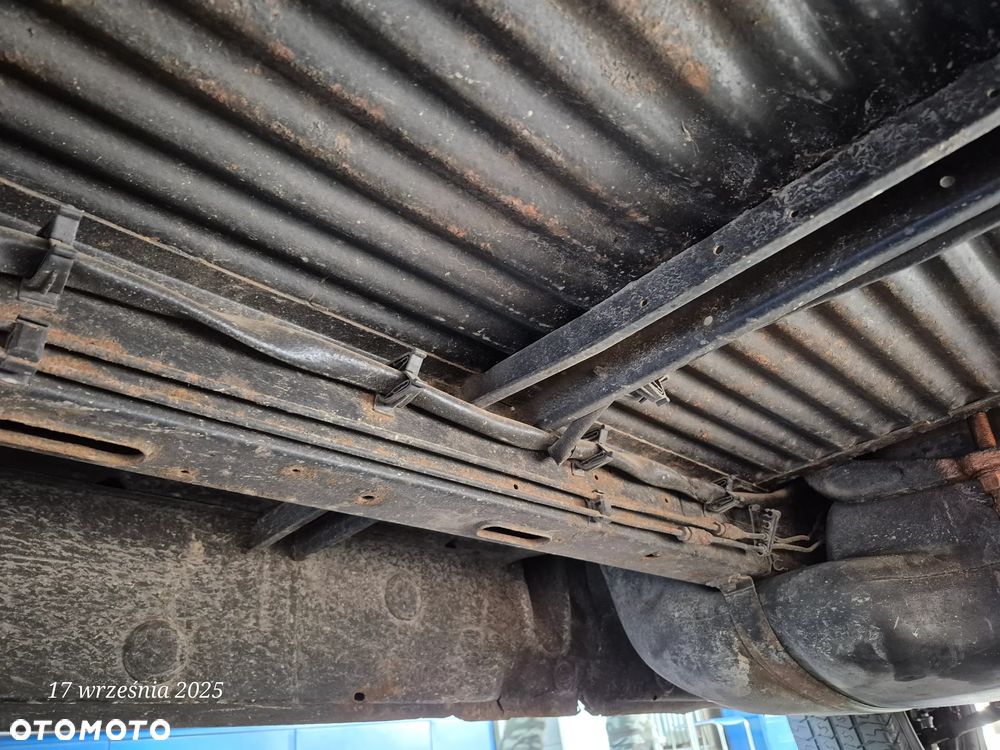 Volkswagen Caravelle GL - 23