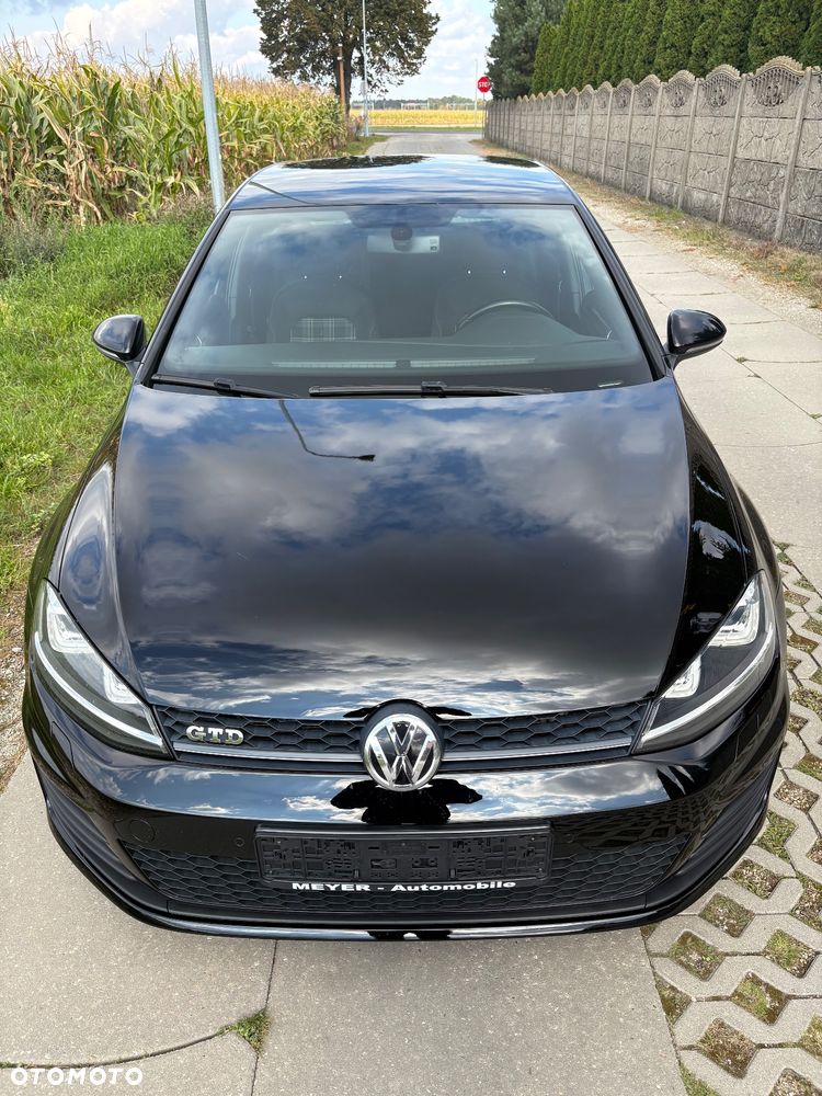 Volkswagen Golf - 3