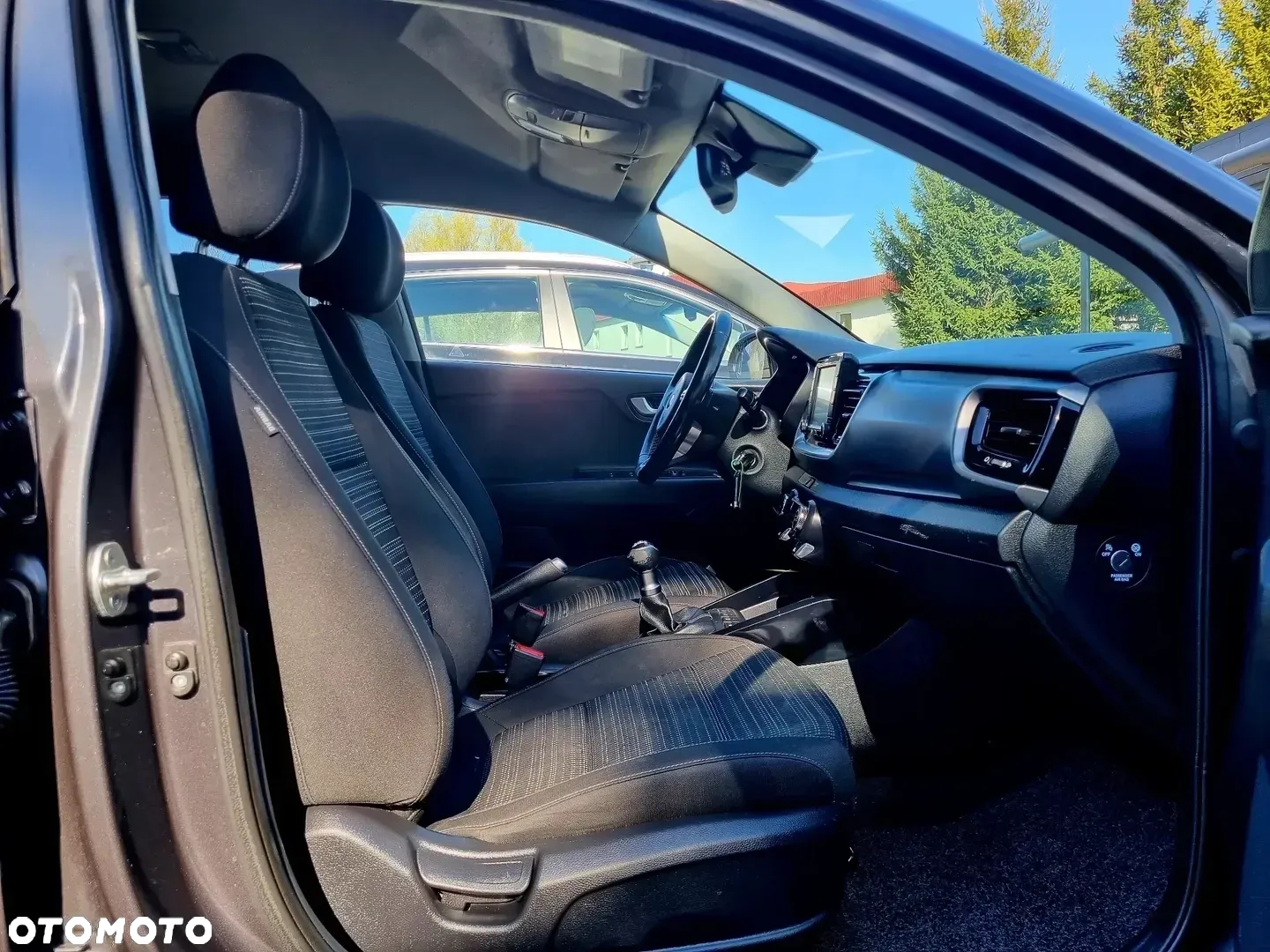 Kia Stonic 1.2 L - 10