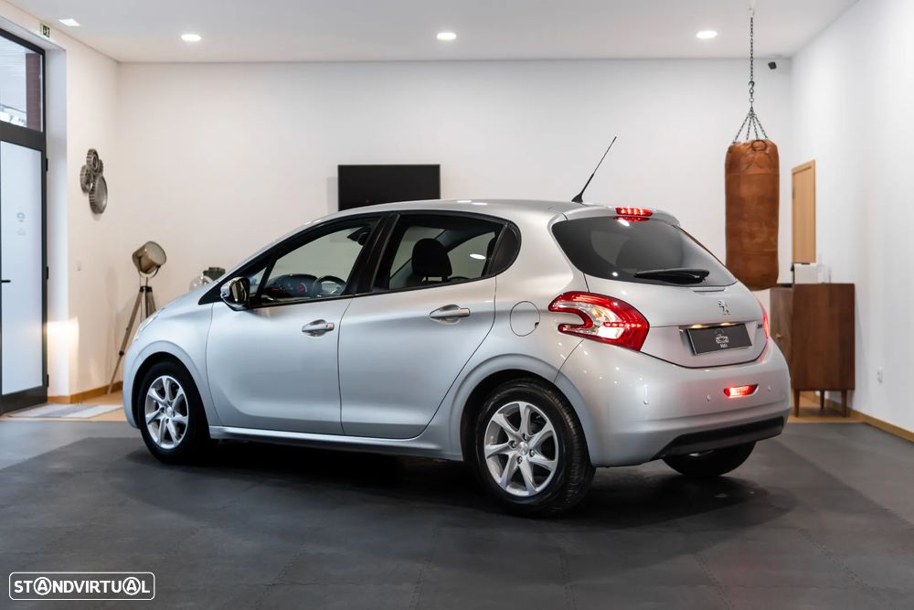 Peugeot 208 1.2 VTi SE Style - 7