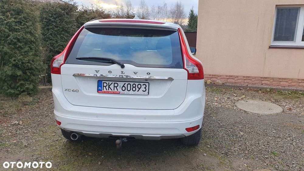Volvo XC 60 D3 Geartronic Momentum - 9