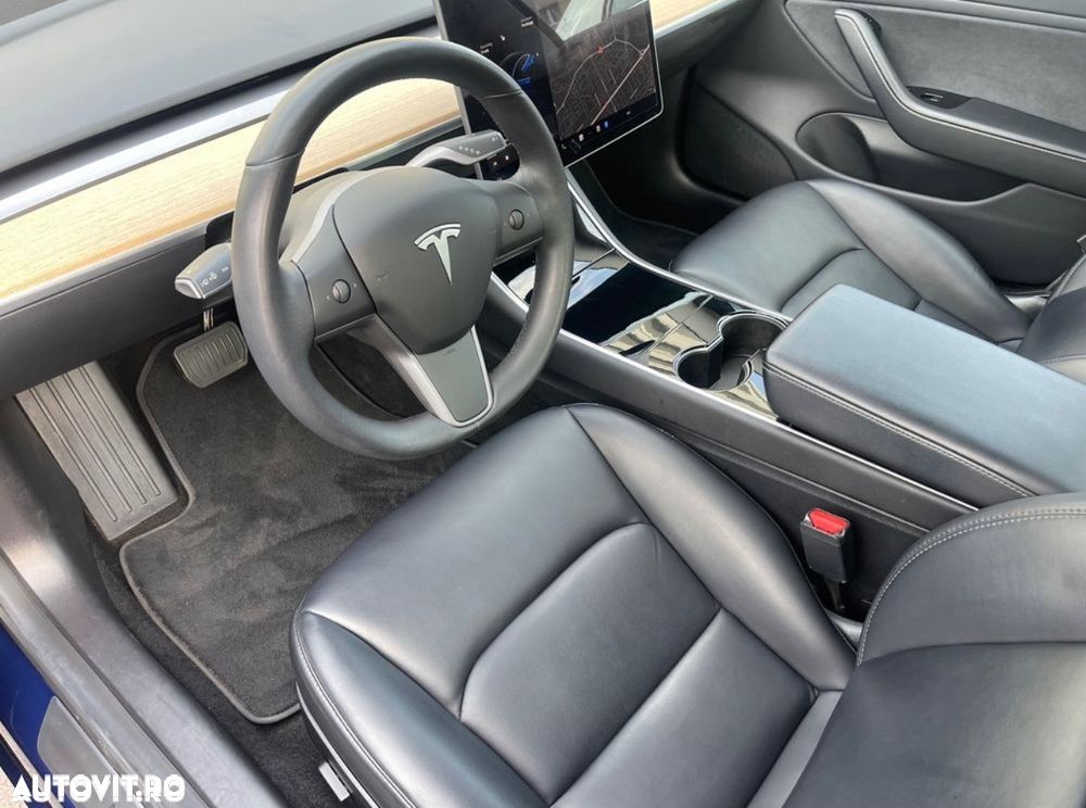Tesla Model 3 Performance - 6