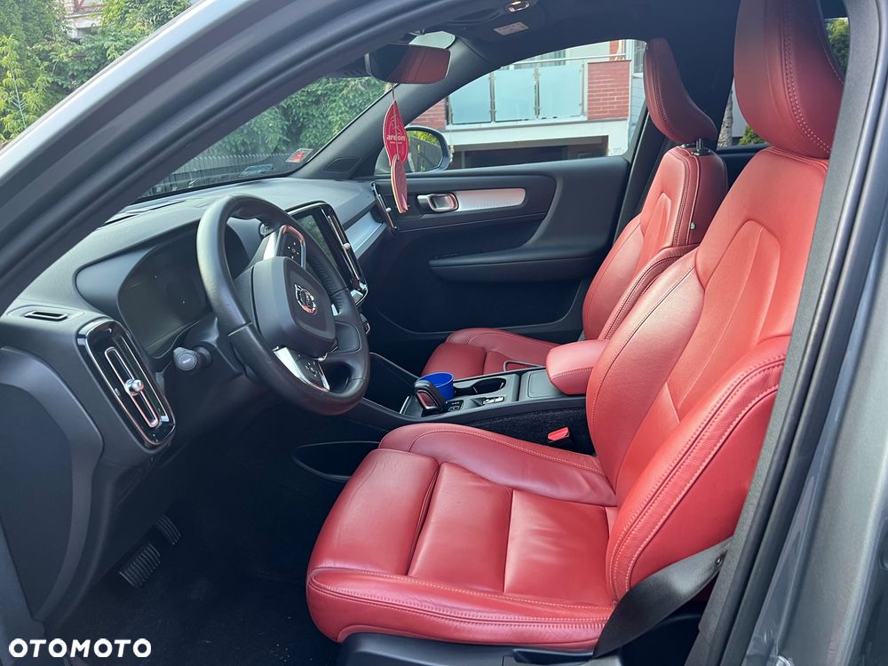 Volvo XC 40 D4 AWD Momentum (Intro Edition) - 10