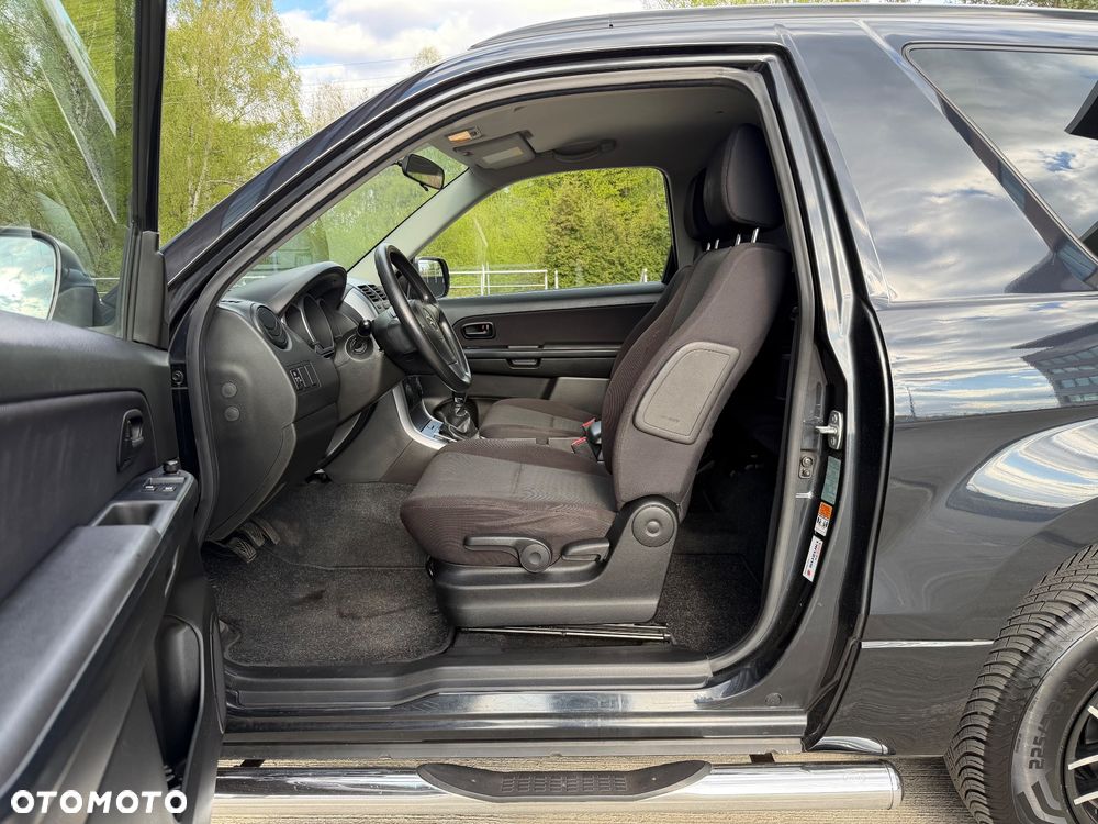 Suzuki Grand Vitara 1.6 Comfort - 26