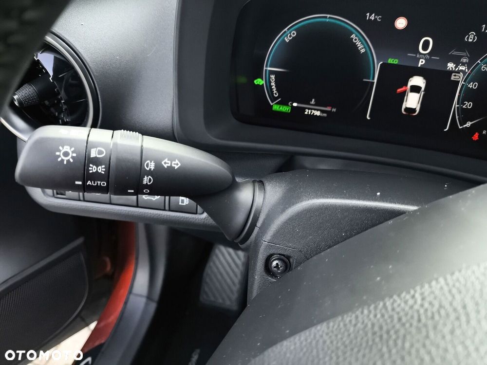 Toyota C-HR 1.8 Hybrid Executive - 26
