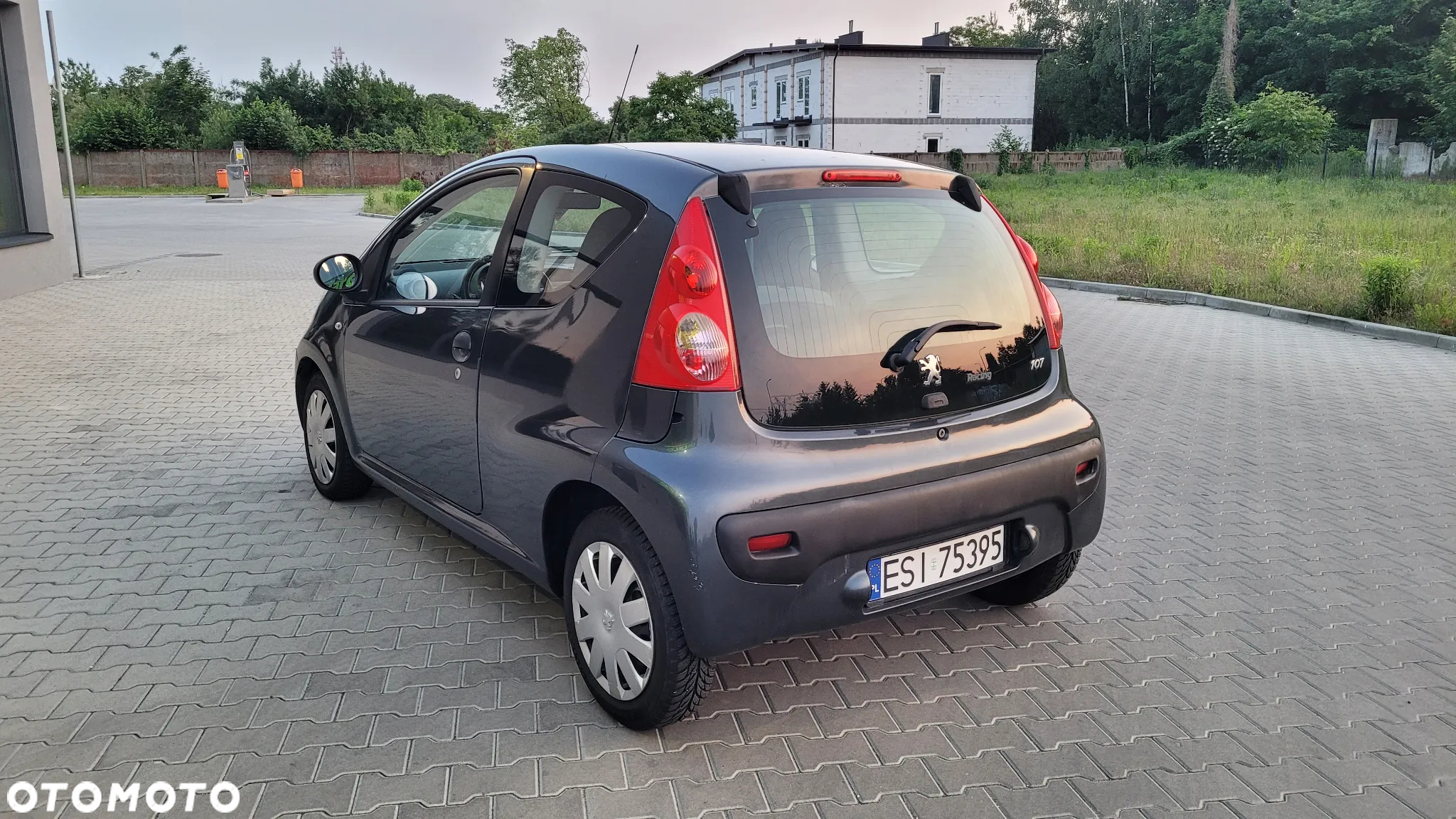 Peugeot 107 1.0 Trendy - 9