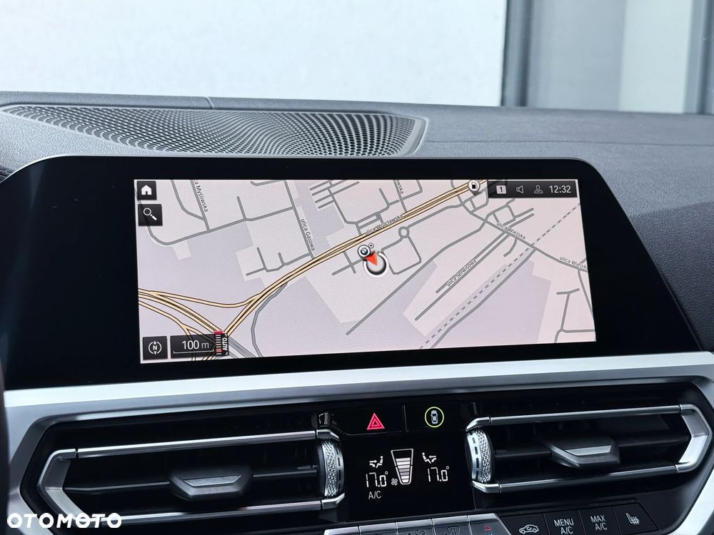 BMW Seria 3 330i xDrive M Sport sport - 37