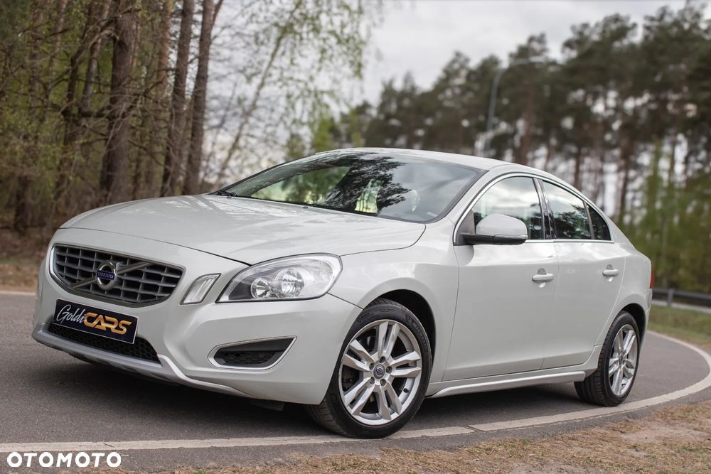 Volvo S60 D3 Momentum - 13