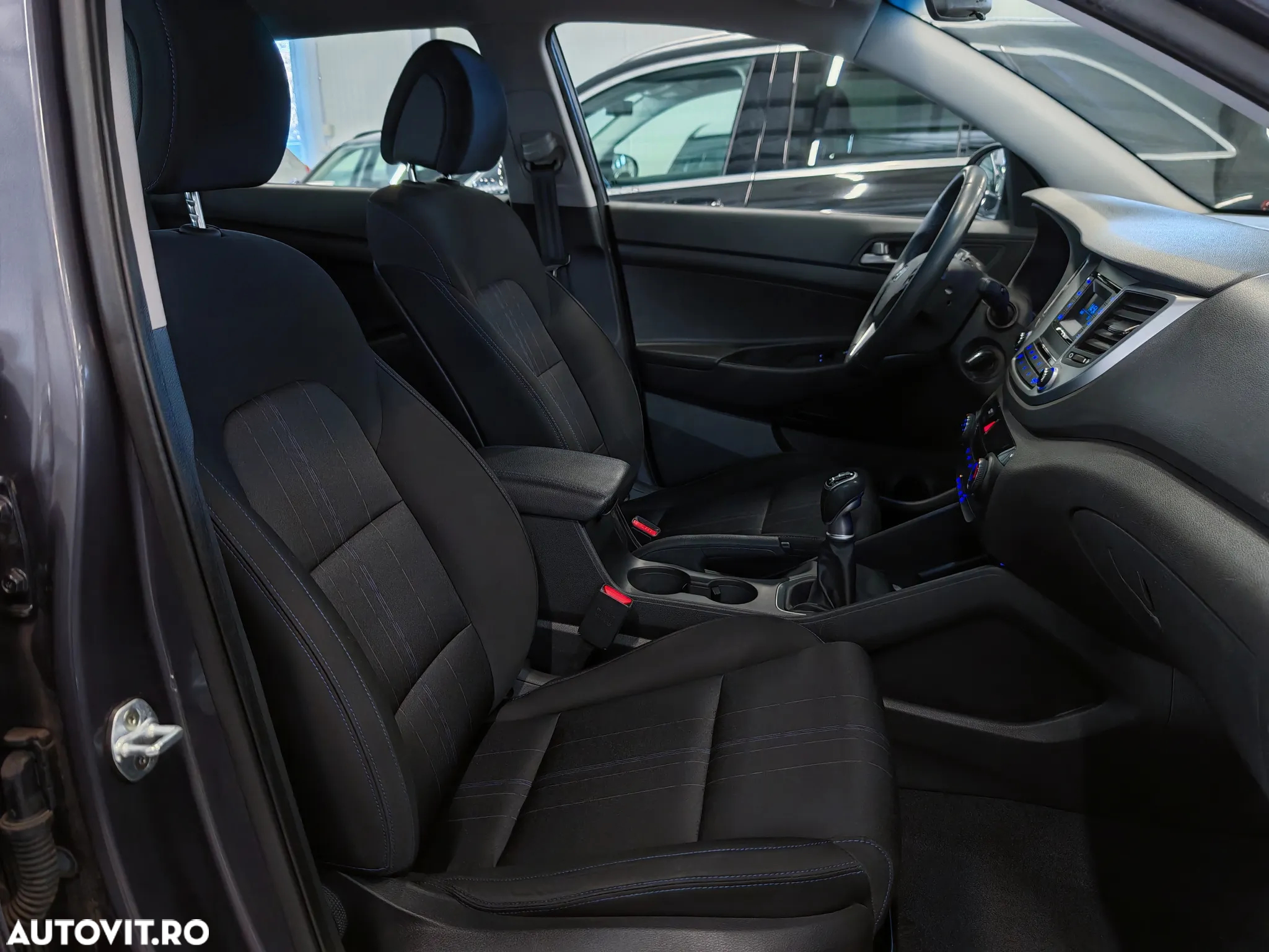 Hyundai Tucson blue 1.7 CRDi 2WD Classic - 10