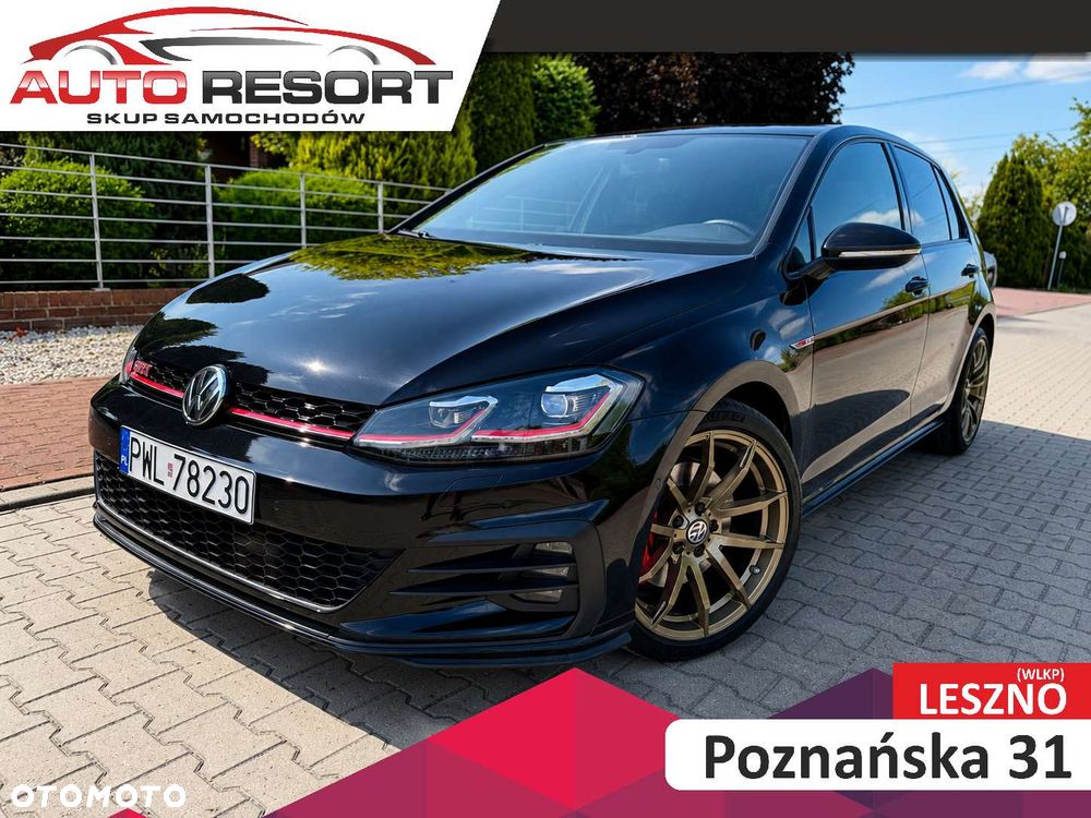 Volkswagen Golf - 2