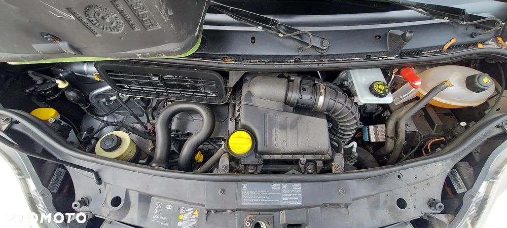 Nissan PRIMASTAR - 24