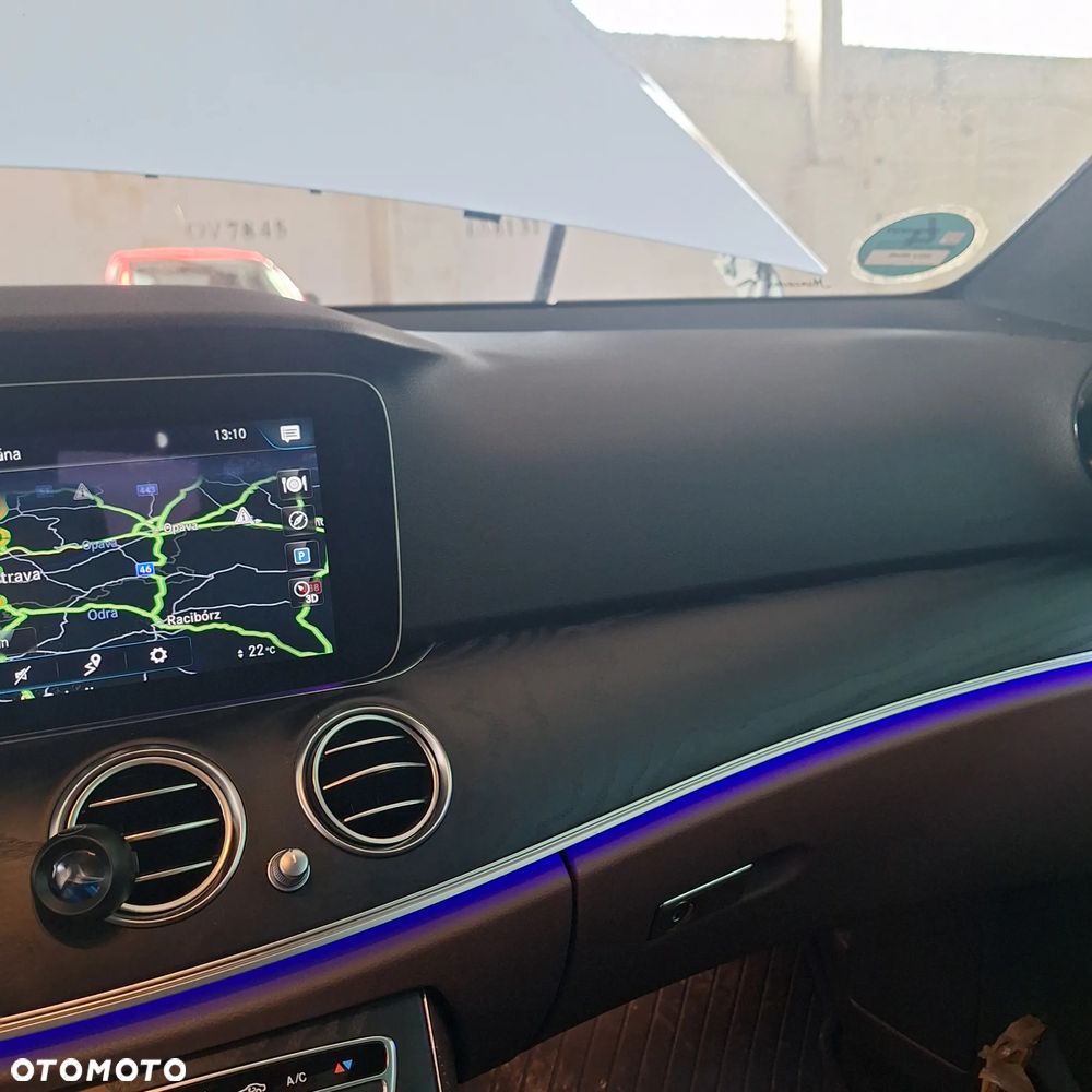 Mercedes-Benz Klasa E 450 4-Matic 9G-TRONIC - 18