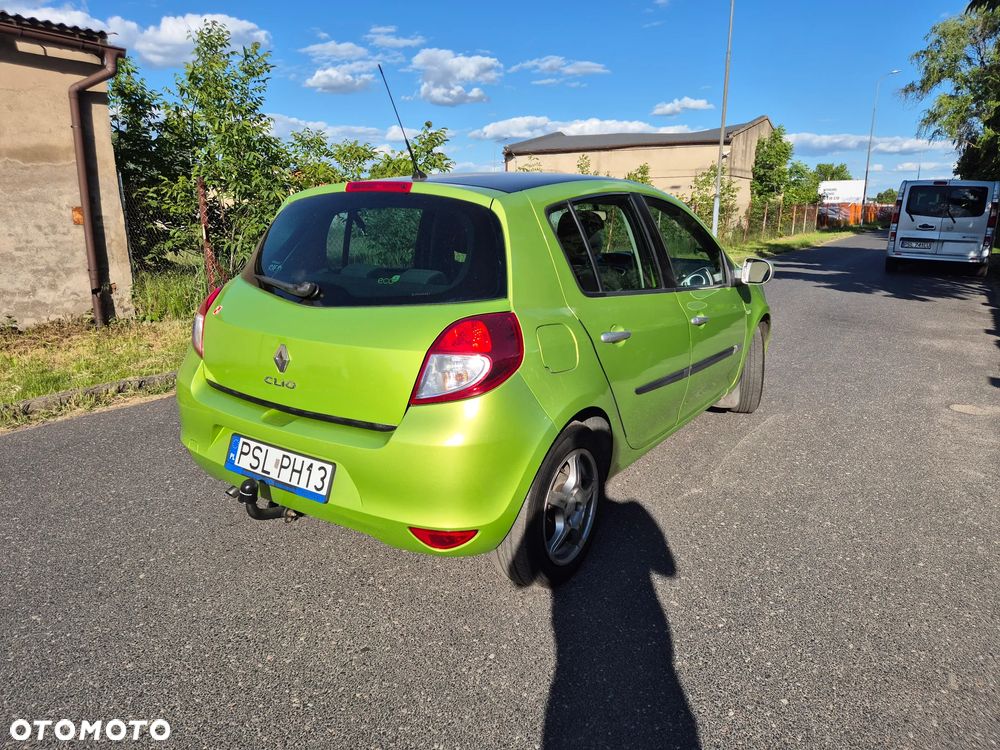 Renault Clio 1.2 16V Authentique - 7