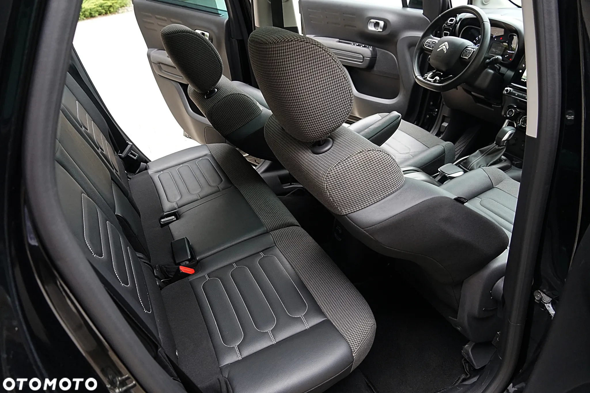 Citroën C3 Aircross PureTech 130 Stop & Start EAT6 OPF SHINE PACK - 28