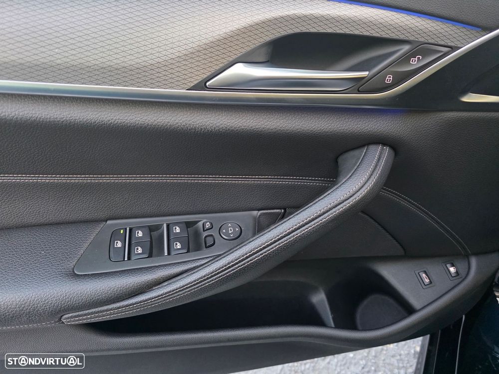 BMW 530 e iPerformance Pack M - 17