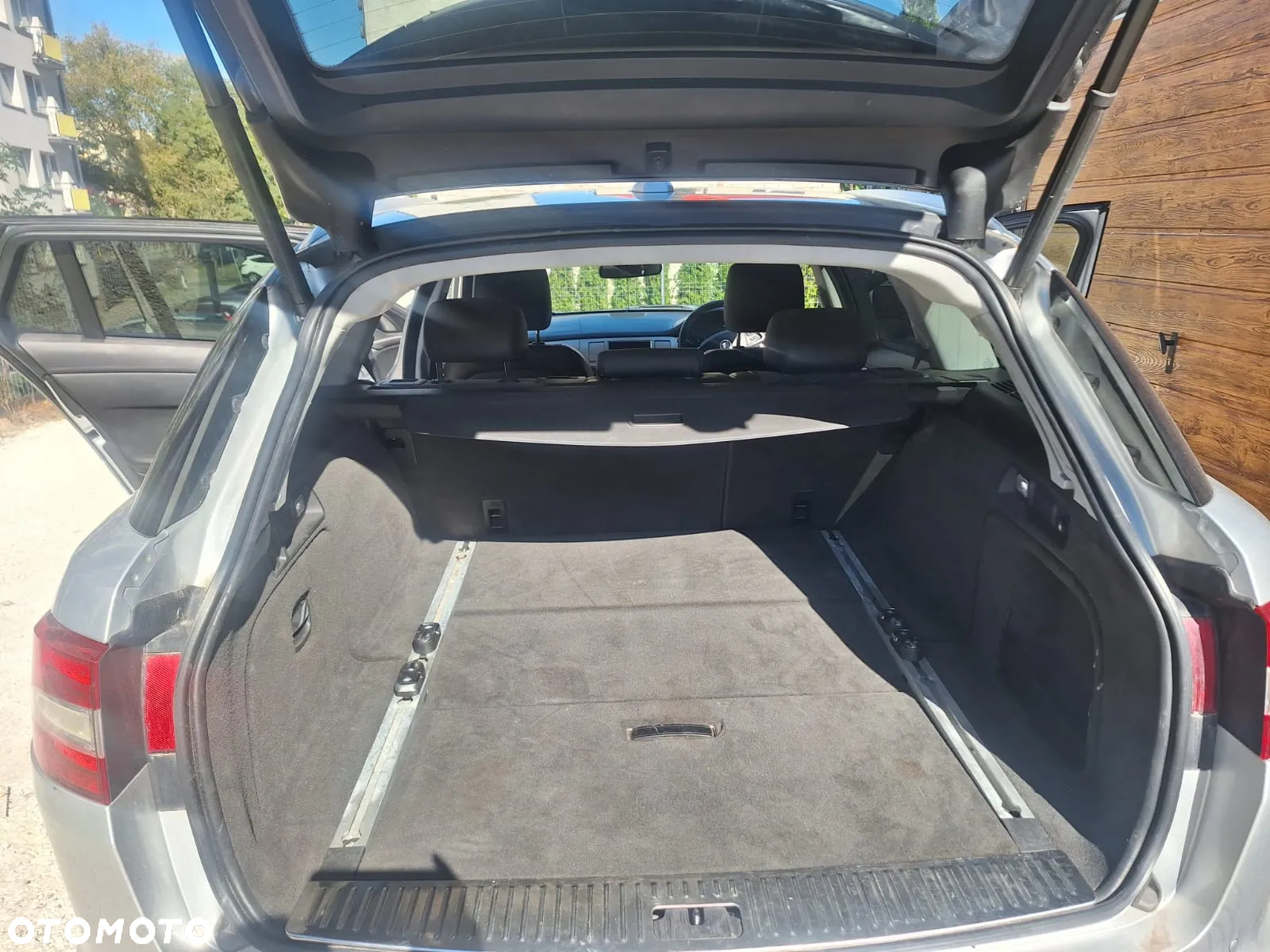 Jaguar XF 2.2 D Luxury - 8