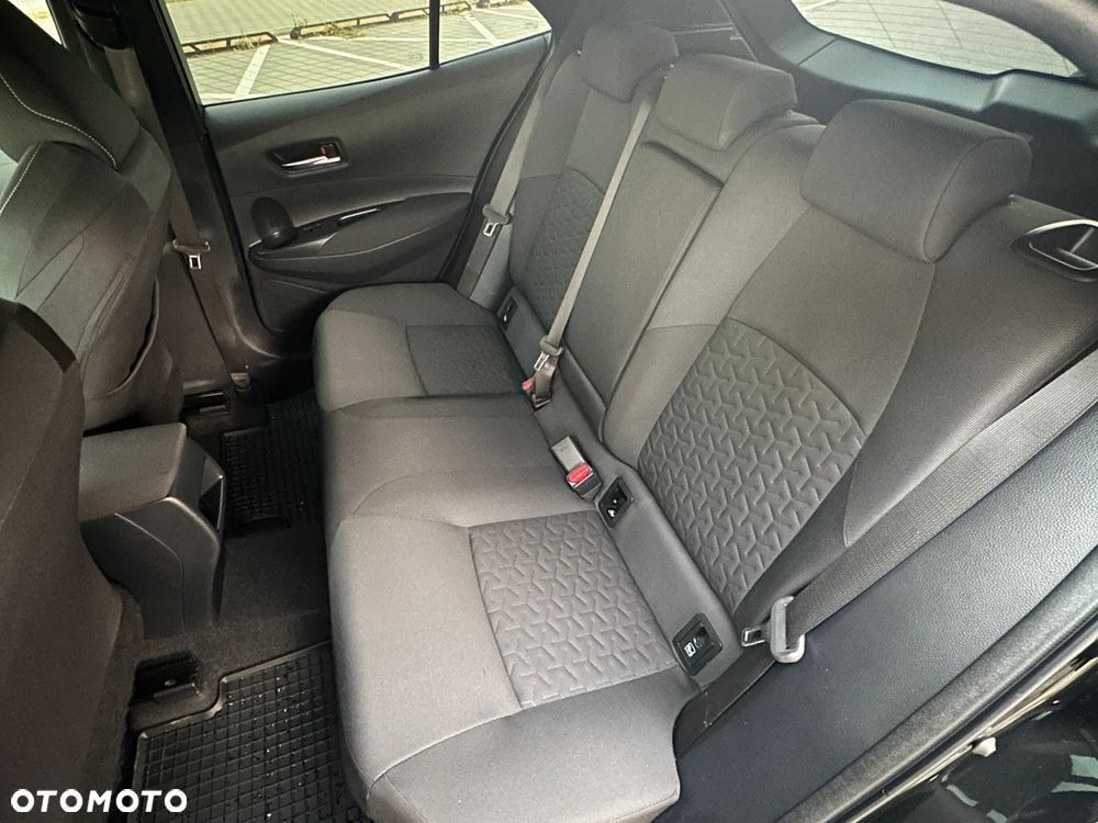 Toyota Corolla - 17