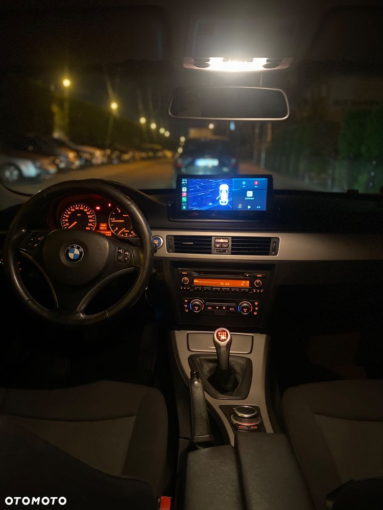 BMW Seria 3 318d - 7