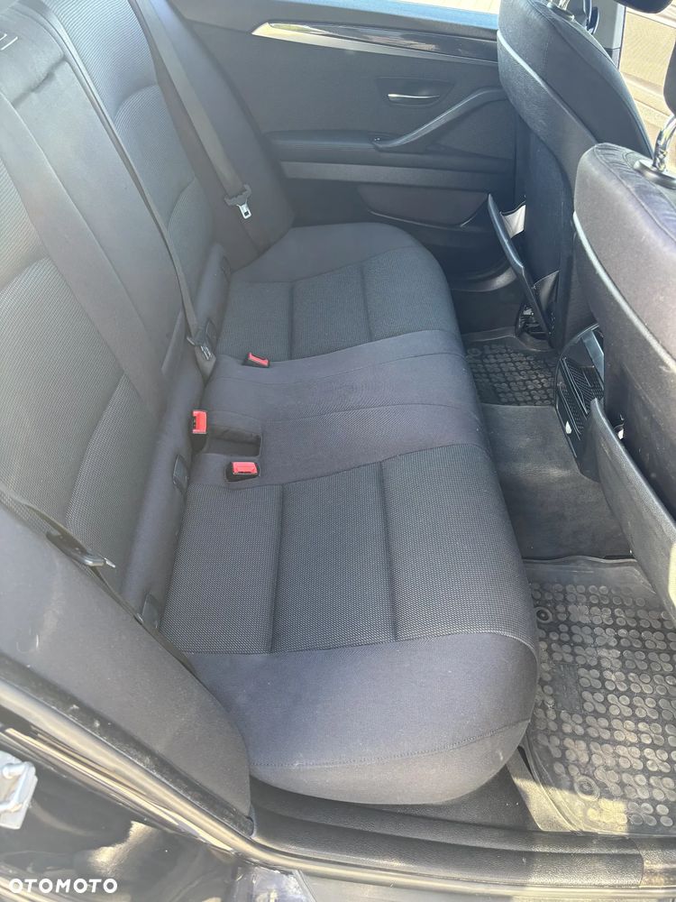 BMW Seria 5 520d - 13