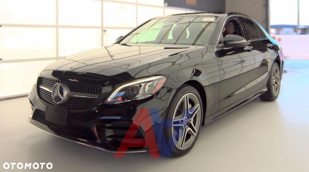 Mercedes-Benz Klasa C 300 4Matic 9G-TRONIC AMG Line - 4