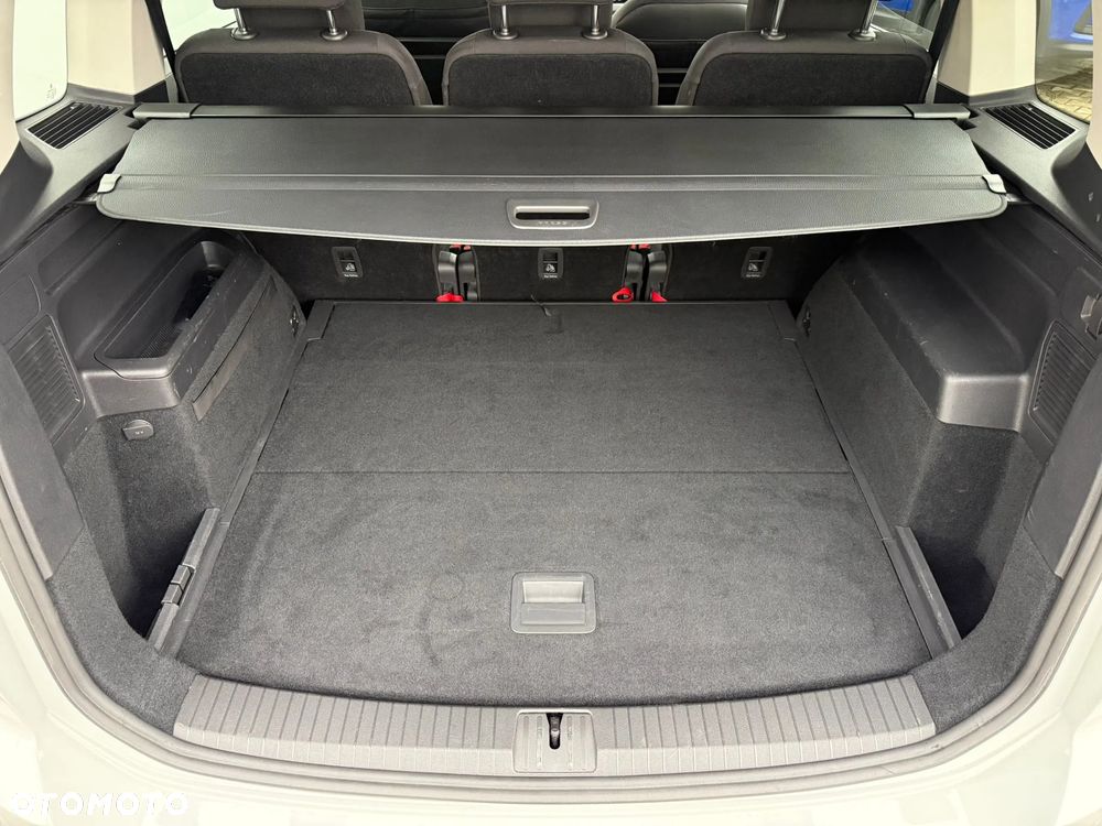 Volkswagen Touran 1.5 TSI EVO Highline - 14