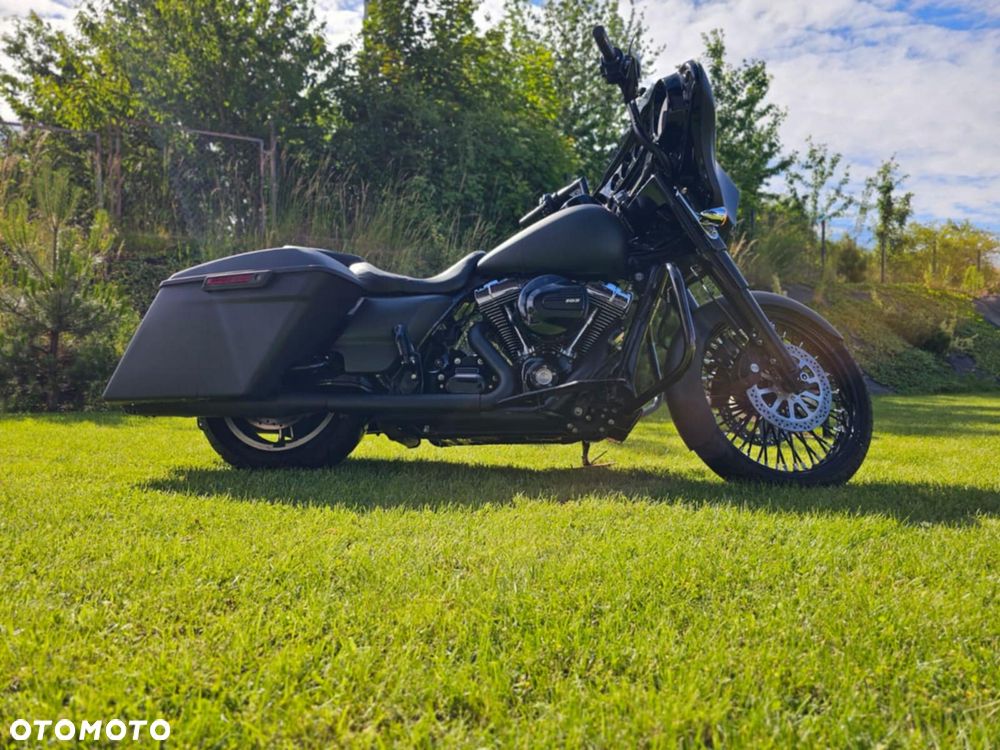 Harley-Davidson FLHXS Special - 4