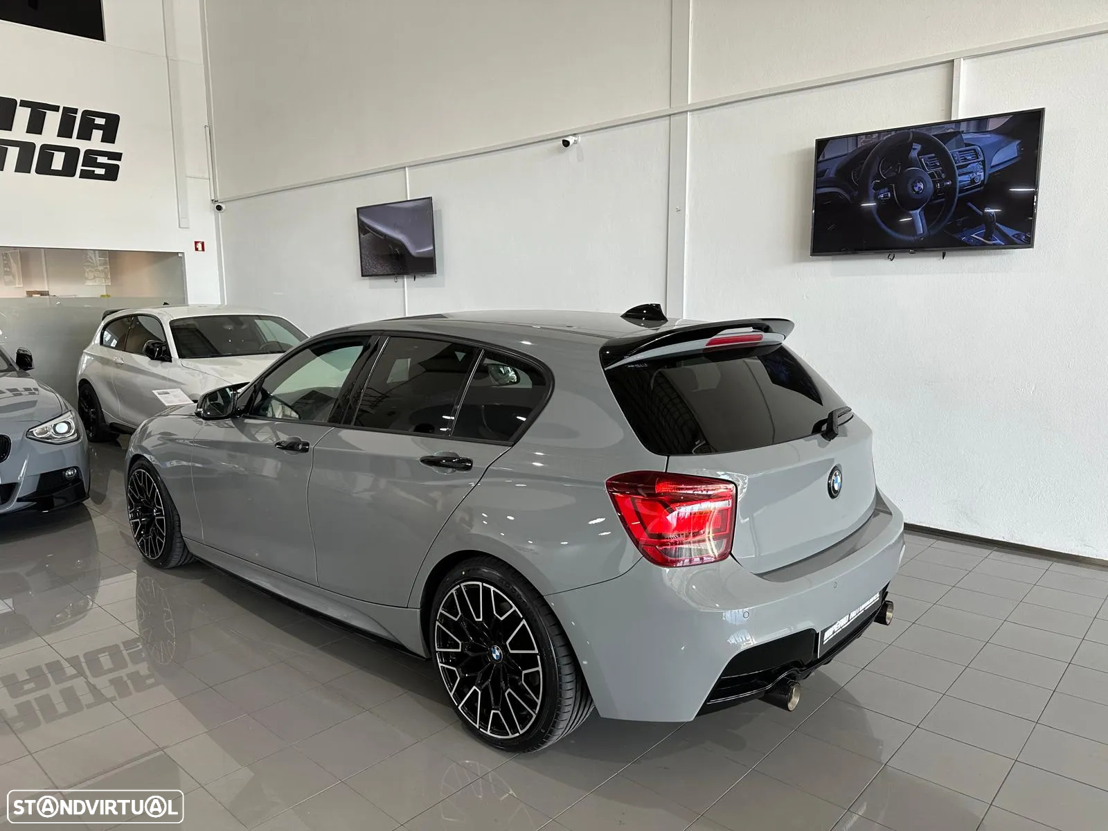 BMW 118 d Pack M - 16