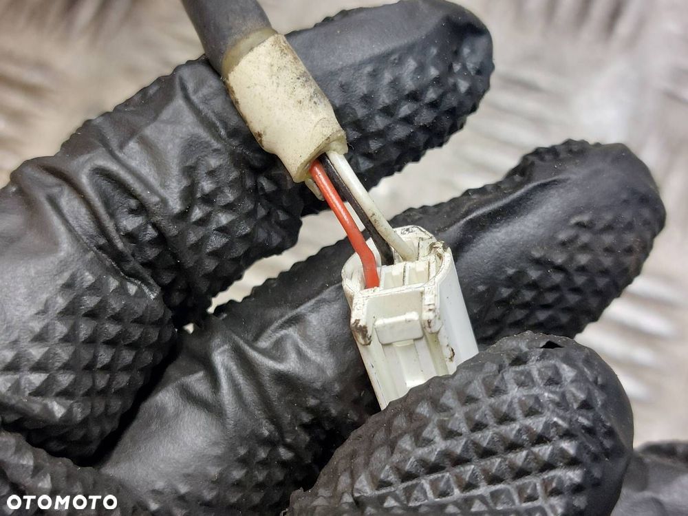 LUSTERKO PRAWE ELEKTRYCZNE TOYOTA YARIS II 3 PIN EU - 6