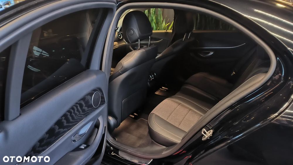 Mercedes-Benz Klasa E 220 d 4-Matic Avantgarde - 11
