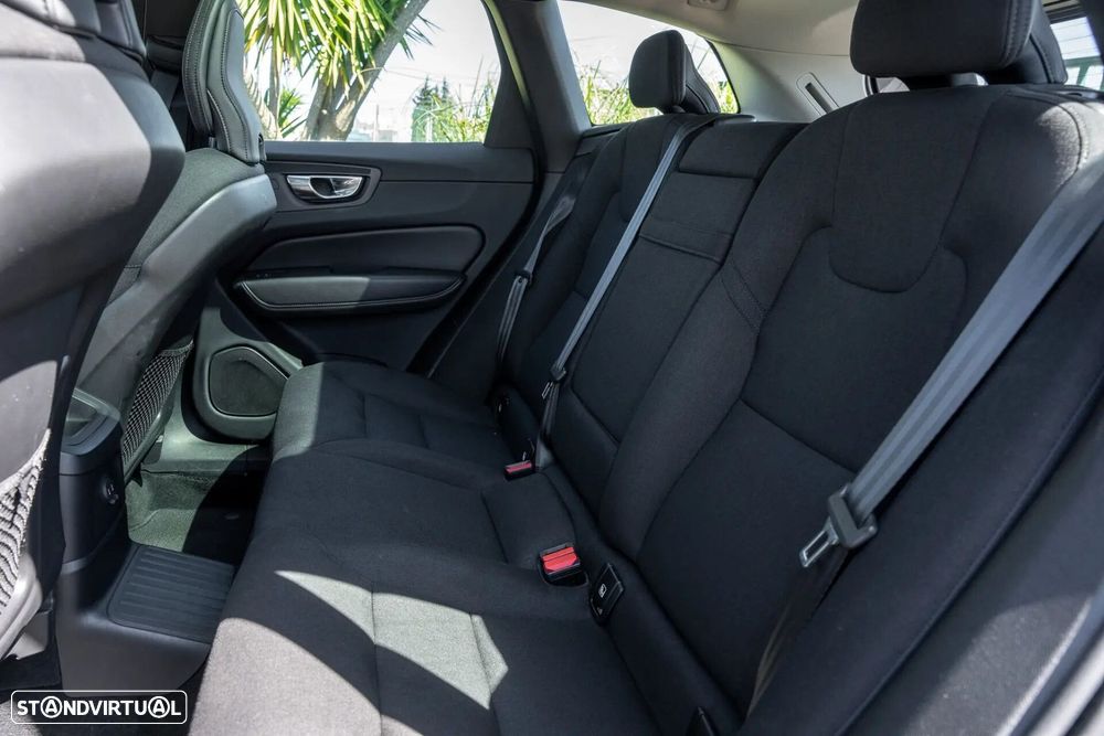 Volvo XC 60 T6 AWD Recharge Geartronic Inscription Expression - 21