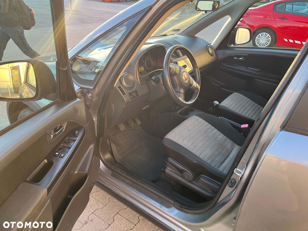 Fiat Sedici 2010 photo 4