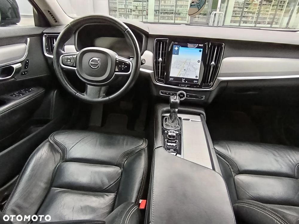 Volvo V90 Cross Country D5 AWD - 23