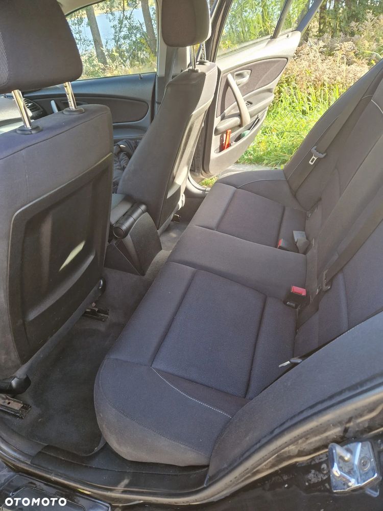 BMW Seria 1 118d - 8