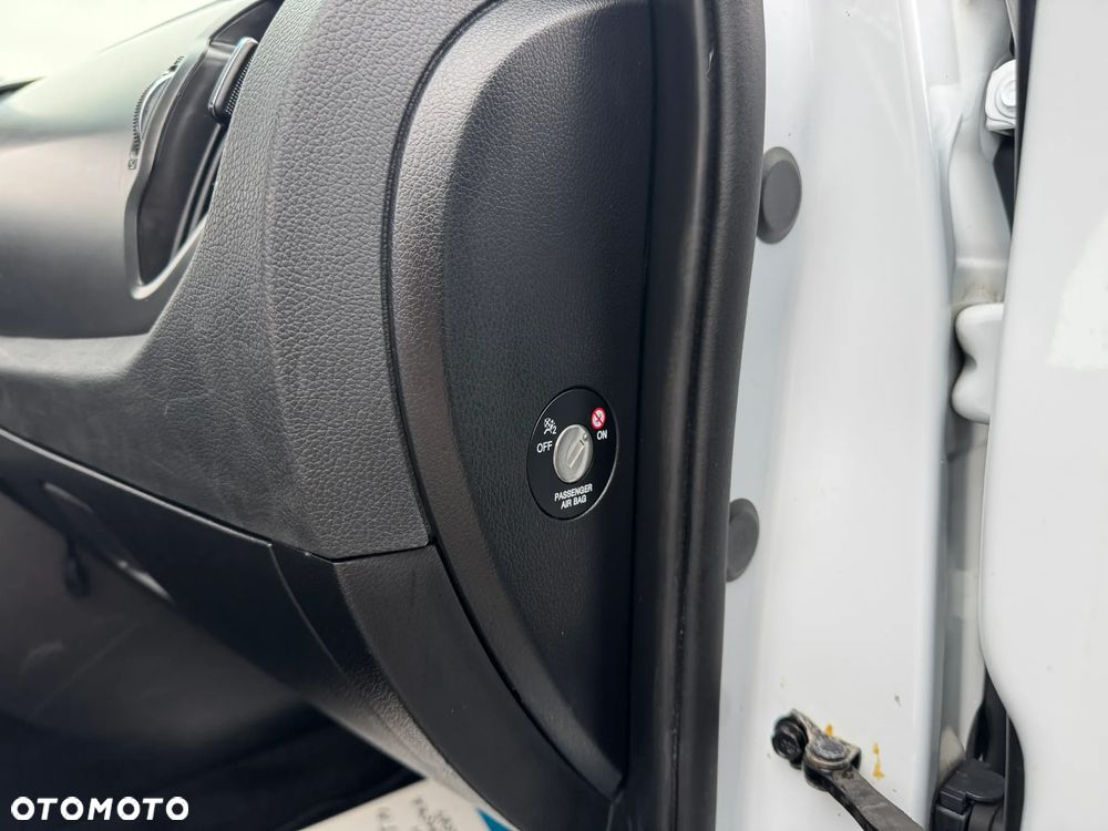 Kia Sportage 1.6 GDI M 2WD - 24