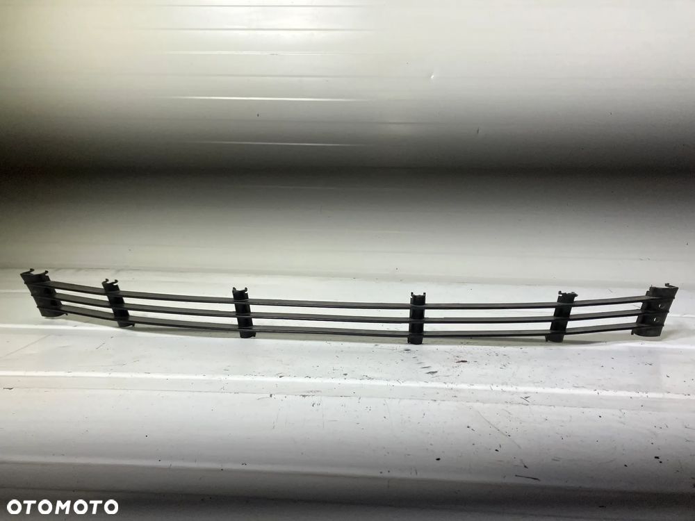 KRATKA ZDERZAKA BMW E38 V8 PRZED LIFT 8125325 - 3