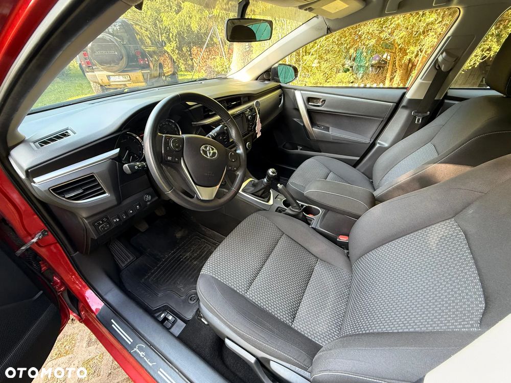 Toyota Corolla 1.6 Premium - 12