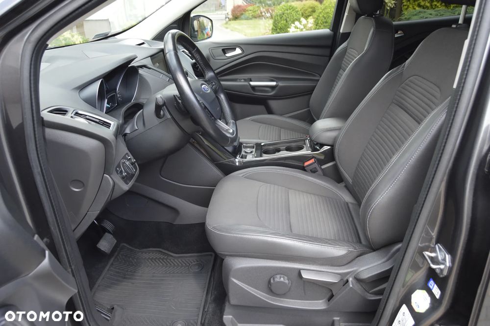 Ford Kuga 1.5 EcoBoost 4WD Titanium Plus - 10