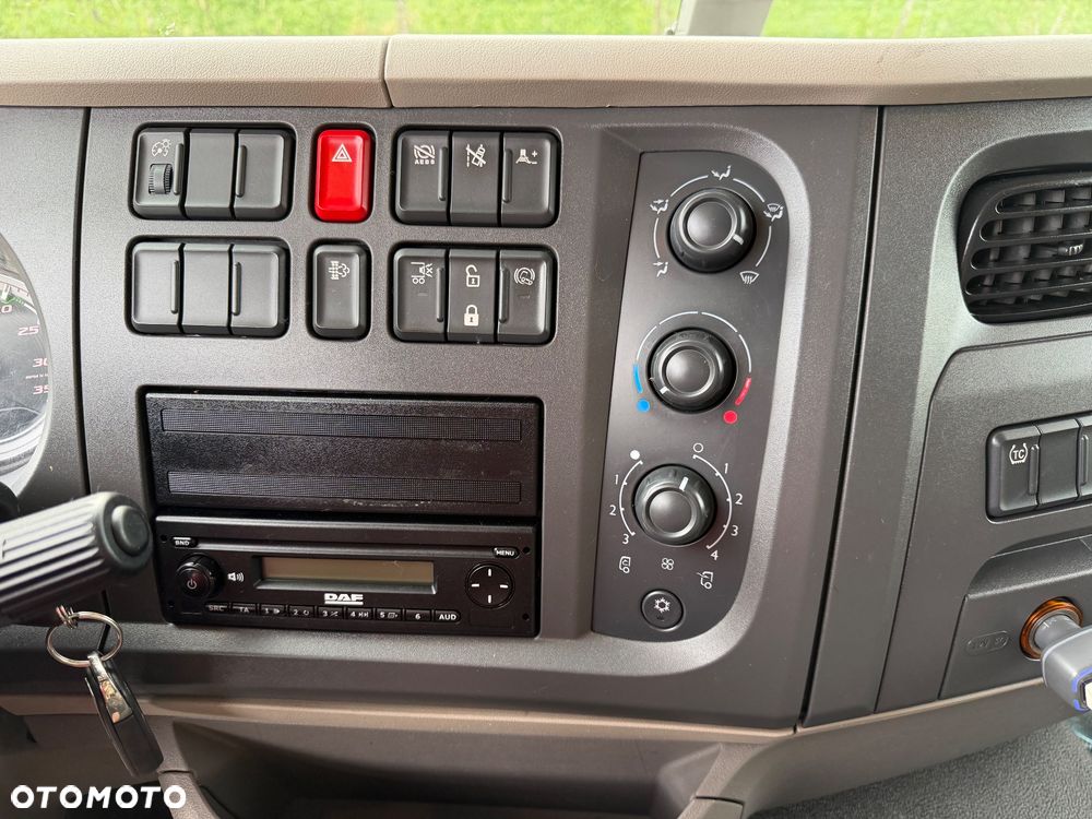 DAF LF 280 / KONTENER / WINDA / AUTOMAT / 18 EUROPALET / EURO 6 / 490 TYŚ KM / 8 990 KG ŁADOWNOŚCI / 2016 - 25