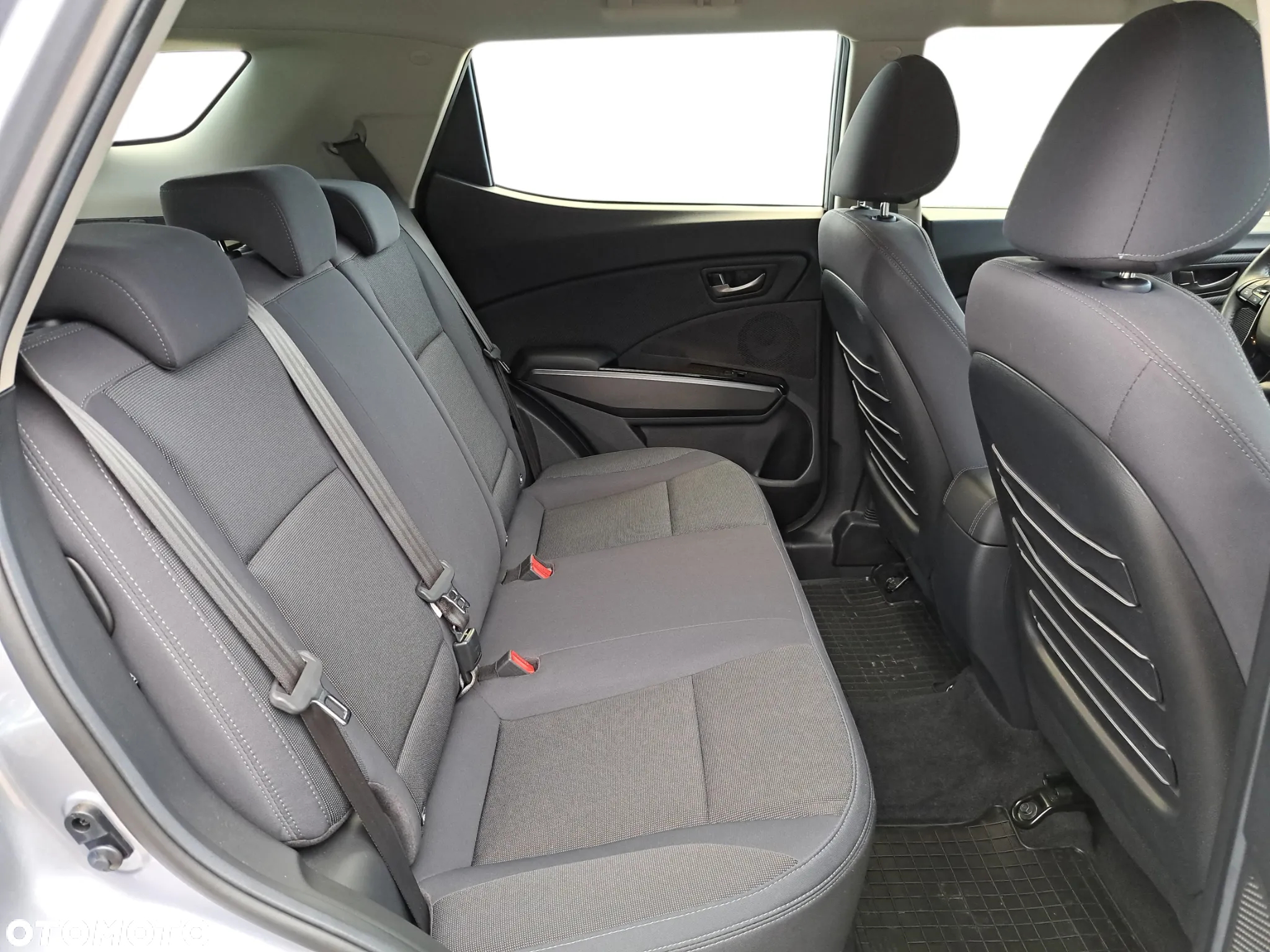SsangYong/KGM Tivoli Grand 1.5 T-GDI Adventure - 25