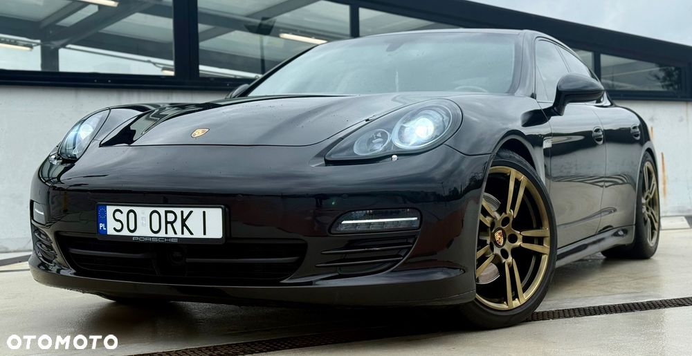 Porsche Panamera 4S - 9