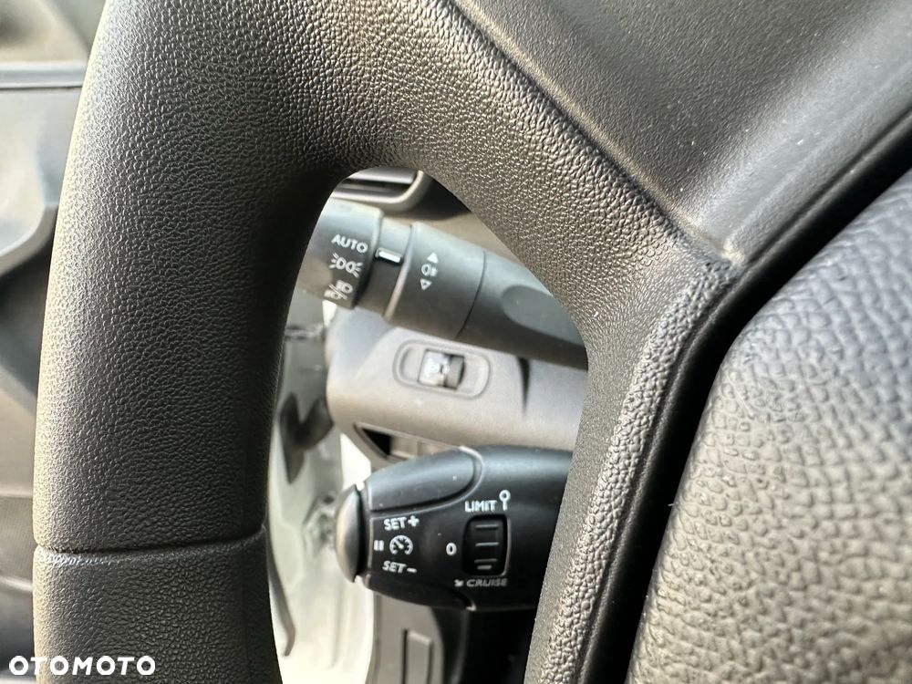 Peugeot Partner - 29