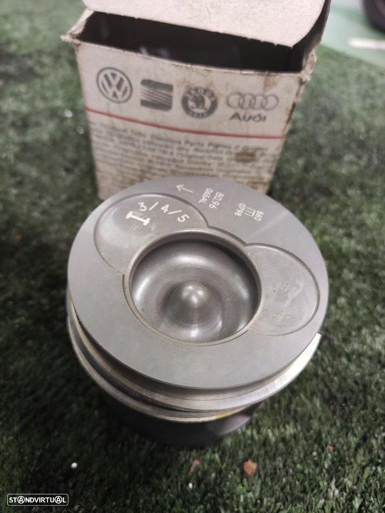 PISTÃO AUDI A6 AVANT C4 - 1